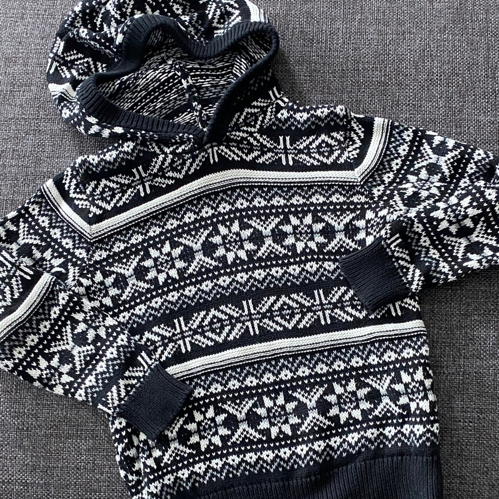 Old Navy Boys Nordic Pullover Hooded Knit Sweater Size S (6)